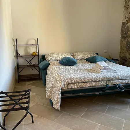Castello D'Alcontres Guest House 3 stelle-2